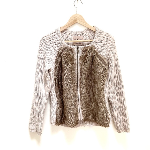 Bershka Sweaters - 🌸Bershka super cozy fuzzy sweater S